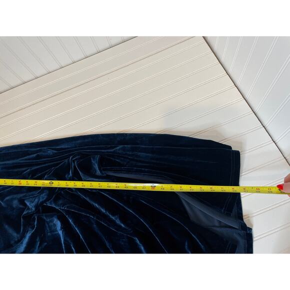 OLEG Cassini Navy Blue Velvet Off-the-Shoulder Sheath Mother of Bride Size 16W - Picture 8 of 9